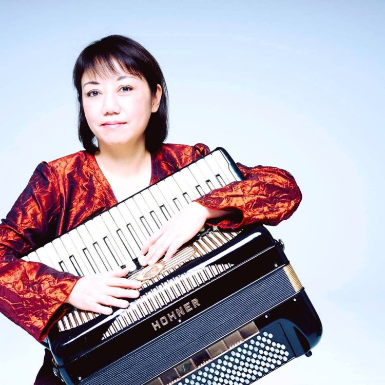 Mie Miki (Accordion) - Short Biography